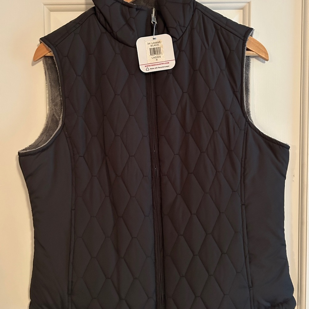 Free Country Black Quilted Vest